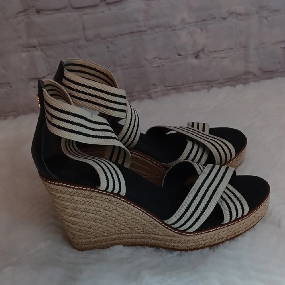 Tory Burch Blue & Cream Womans Platform Sandals Sz 11 M New N…